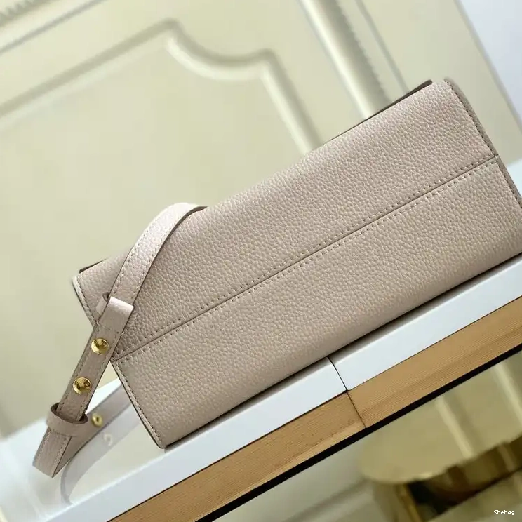 Bags 2110YA0040 LV 0803